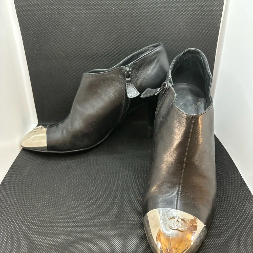 Women’s Chanel Slip On Healed Boots - Picture 7 of 10